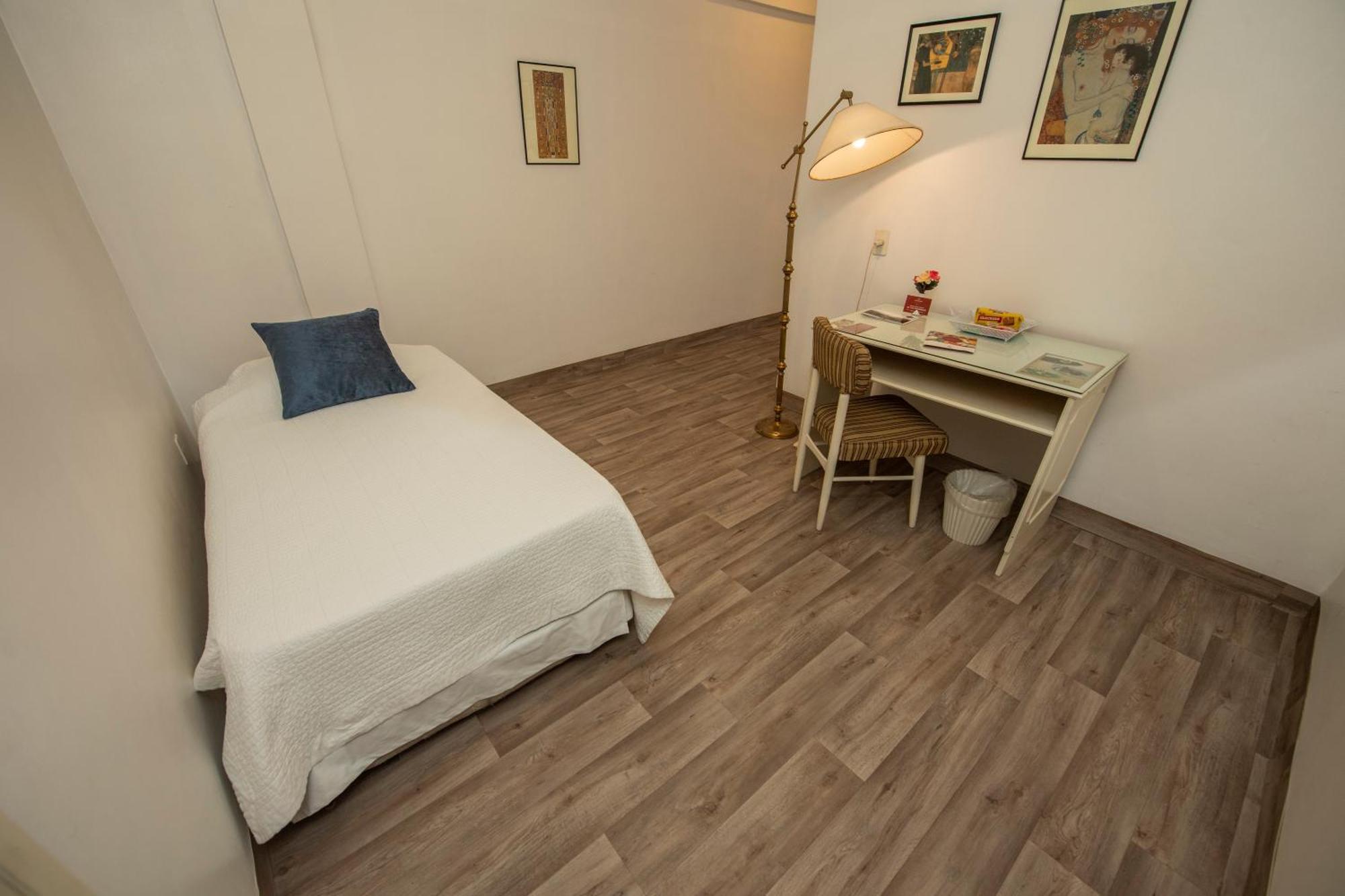 Hotel Cecilia Ασουνσιόν Δωμάτιο φωτογραφία